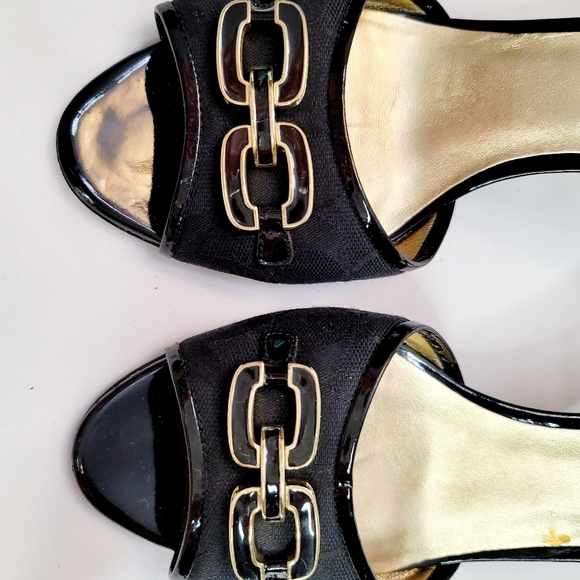 Coach Heels - Picture 3 of 4